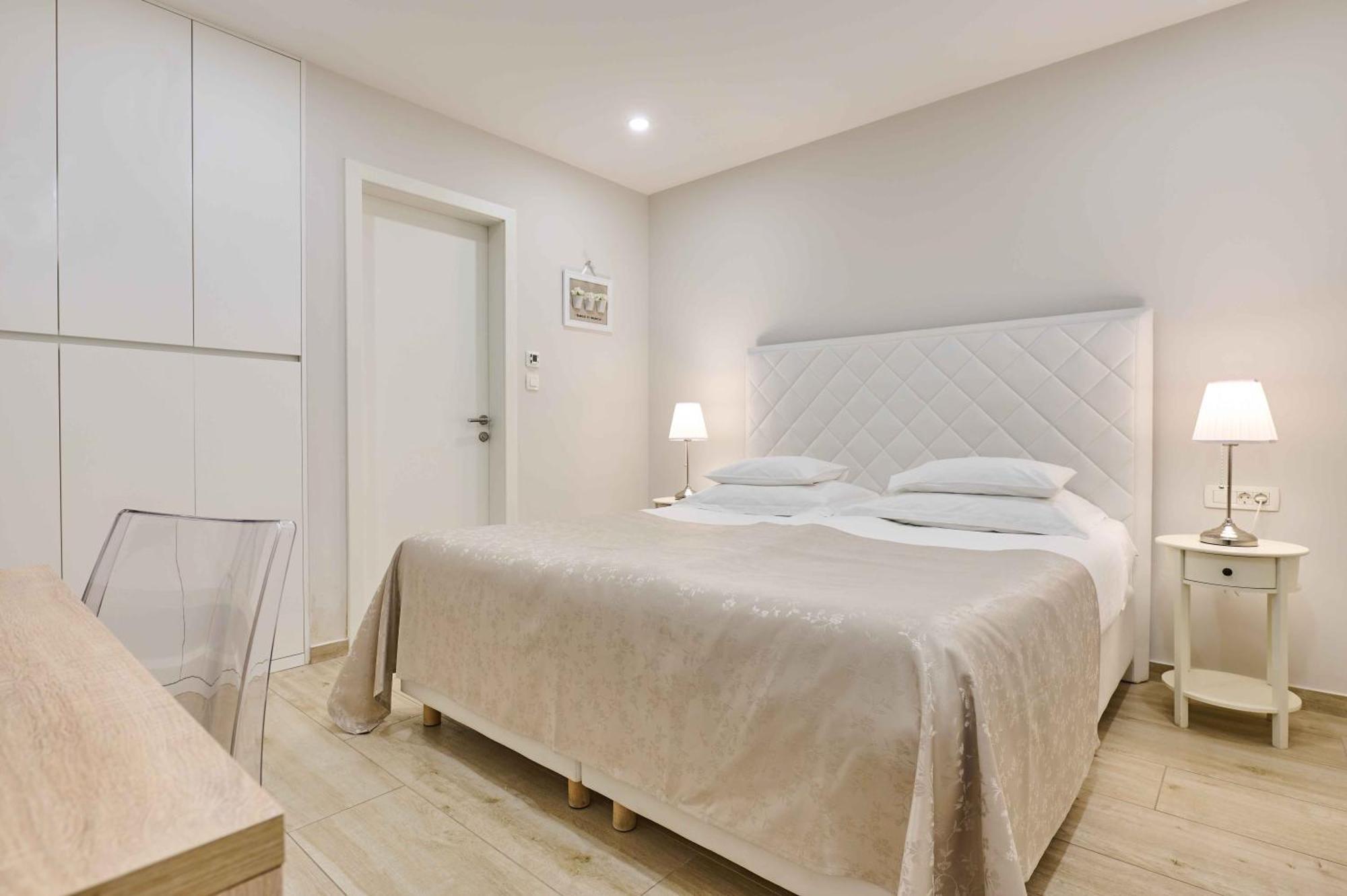 Best Location Rooms สปลิท ห้อง รูปภาพ